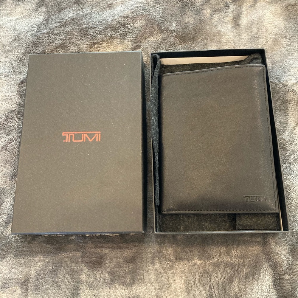 TUMI Leather Passport Wallet